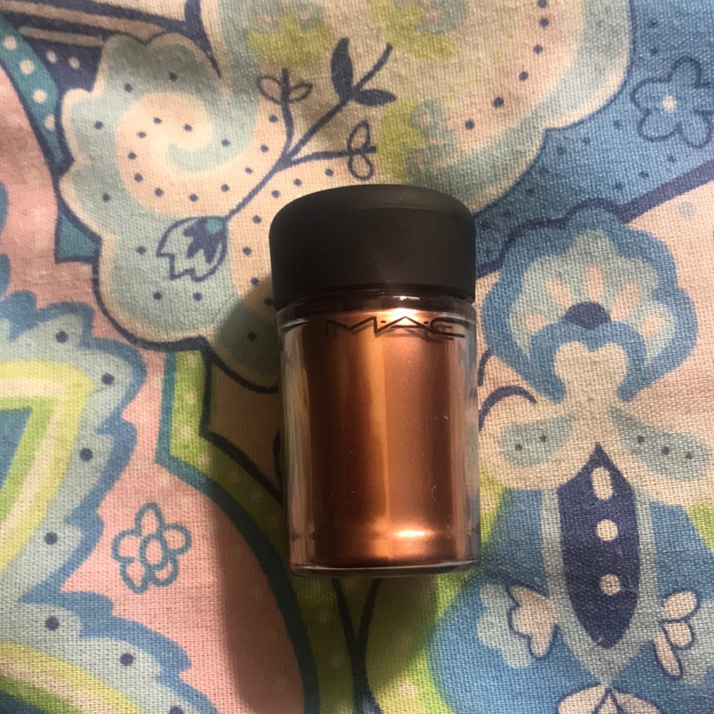 Mac cosmetics pigment Copper